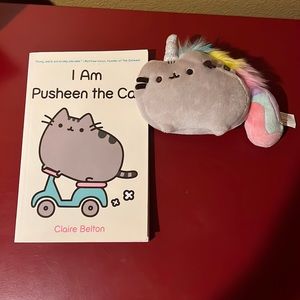 Pusheen the Cat Book and Keychain